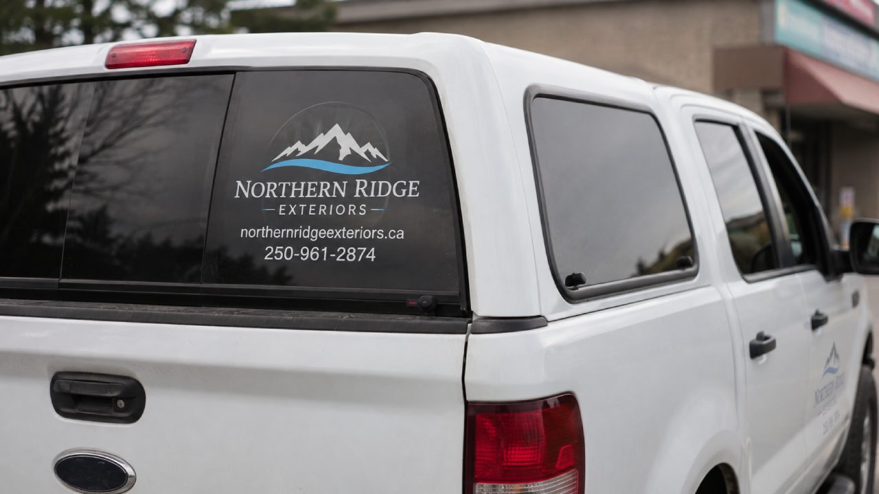 How to Choose the Right Decal for Car Windows for Your Company Vehicle